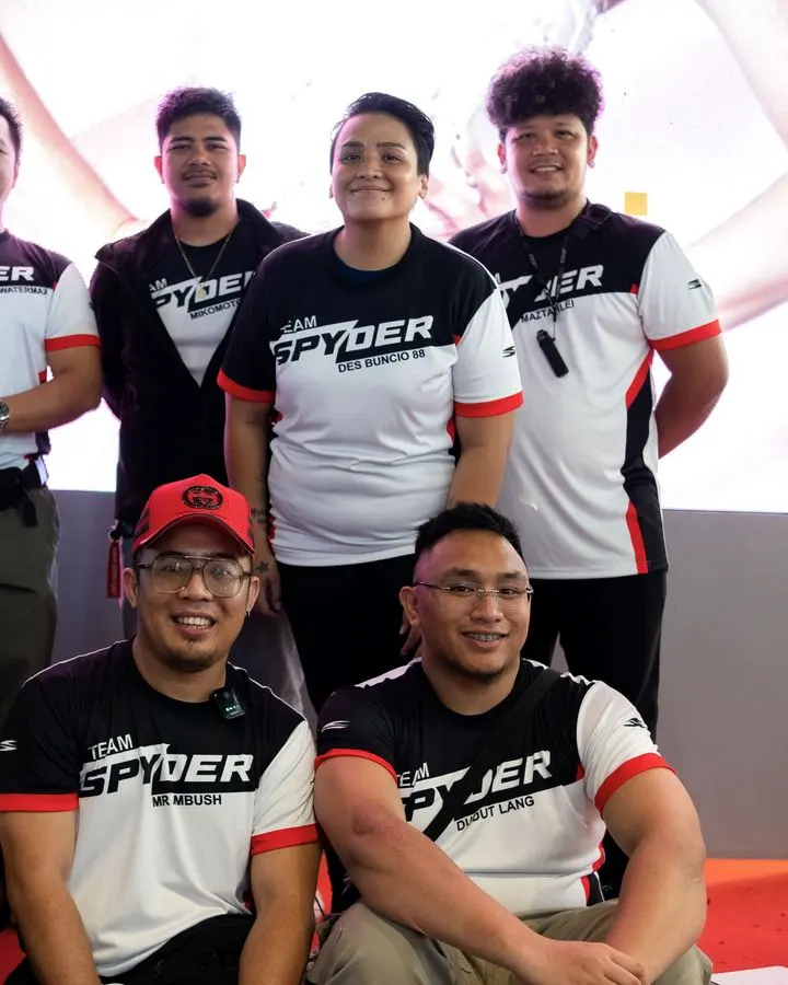 The Spyder team in matching jerseys