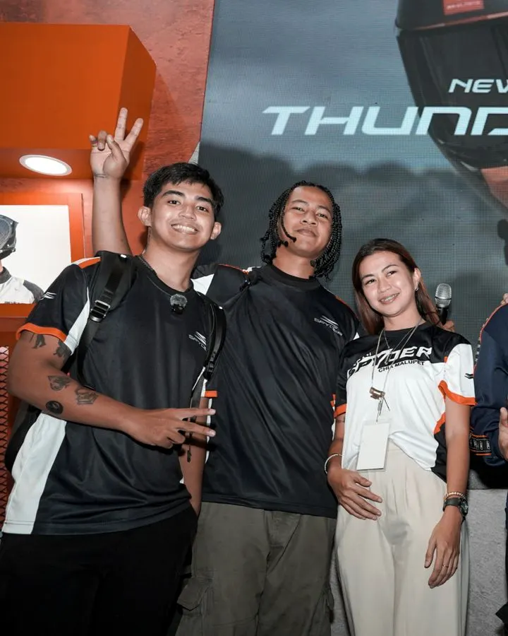 The team at the MT Thunder 4 launch